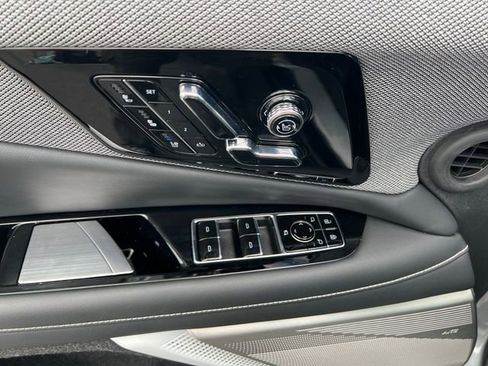 Certified 2025 Cadillac Optiq Sport 2 w/ LPO, Floor Liner Package AWD/4WD image 11