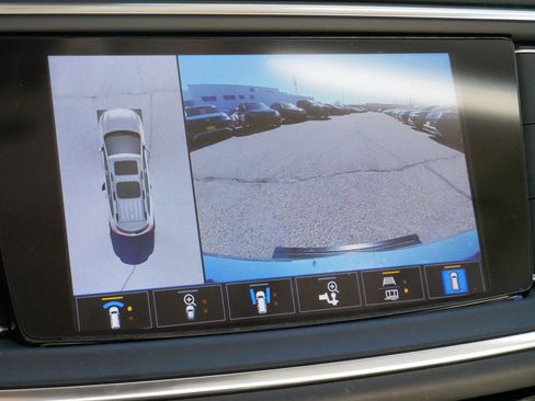 Used 2023 Buick Enclave Avenir w/ Avenir Technology Package AWD/4WD image 29