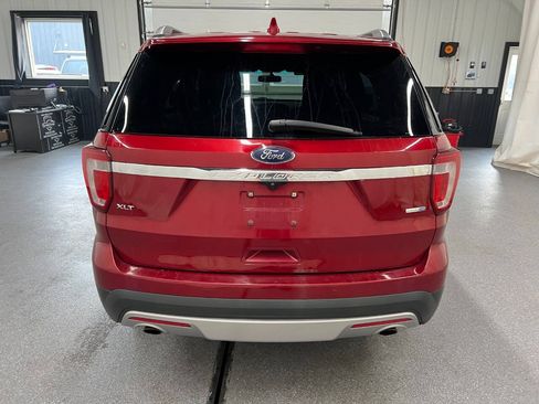 Used 2016 Ford Explorer XLT AWD/4WD image 5