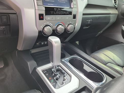 Used 2021 Toyota Tundra SR5 w/ SR5 Leather Package image 13