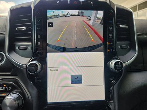 Used 2023 RAM 1500 Laramie image 17