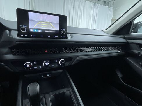 Used 2025 Honda Accord LX image 20