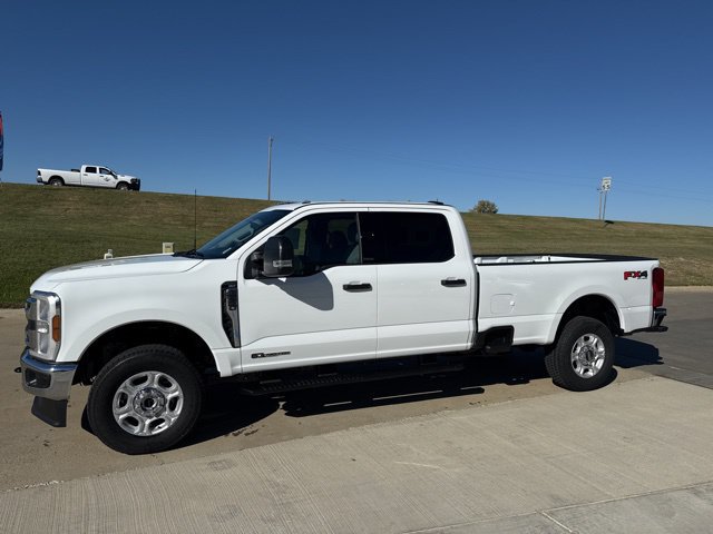 New 2026 Ford F250 XLT w/ FX4 Off-Road Package AWD/4WD image 8
