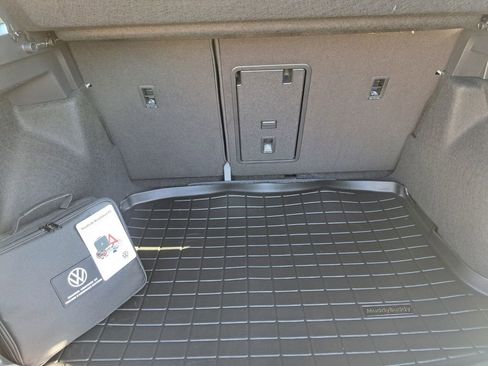 Used 2021 Volkswagen Atlas SEL image 22