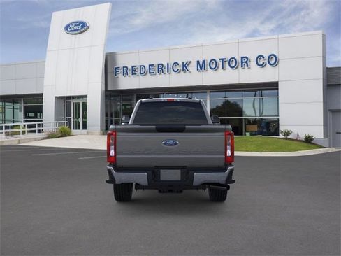 New 2026 Ford F250 XLT w/ FX4 Off-Road Package image 10