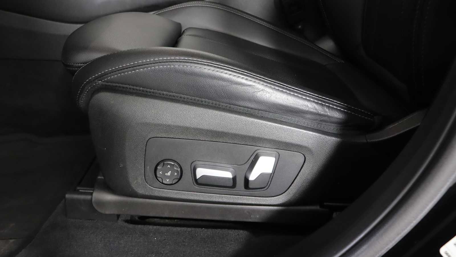 Used 2023 BMW X3 xDrive30i w/ Convenience Package AWD/4WD image 18