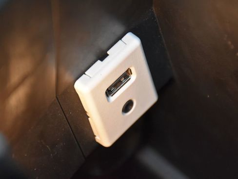 Used 2017 Chevrolet Equinox LS image 19