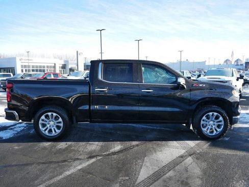 Used 2025 Chevrolet Silverado 1500 LTZ image 7