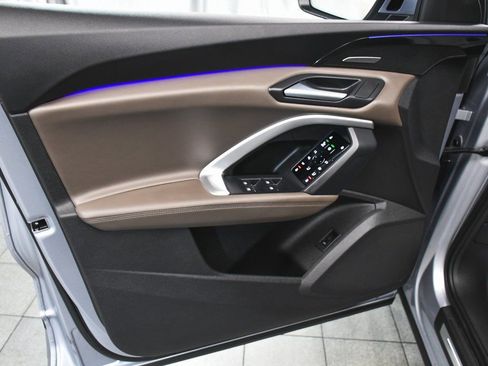 Used 2025 Audi Q5 Premium Plus w/ Premium Plus image 10