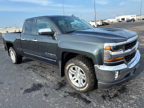Used 2017 Chevrolet Silverado 1500 LT w/ All Star Edition AWD/4WD image 3