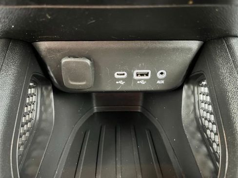 Used 2023 Chevrolet TrailBlazer ACTIV image 33