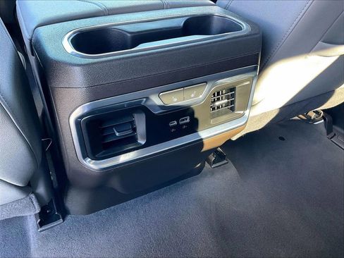 Used 2022 GMC Sierra 1500 SLT w/ SLT Premium Plus Package image 27