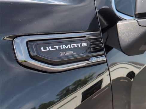 Used 2023 GMC Sierra 1500 Denali Ultimate AWD/4WD image 11