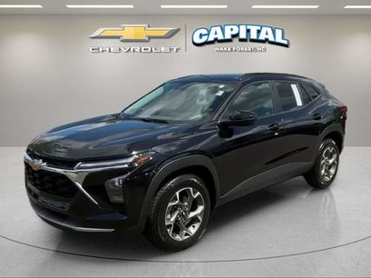 Used 2025 Chevrolet Trax LT