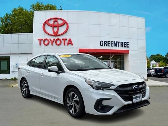 Used 2025 Subaru Legacy Premium AWD/4WD image 1