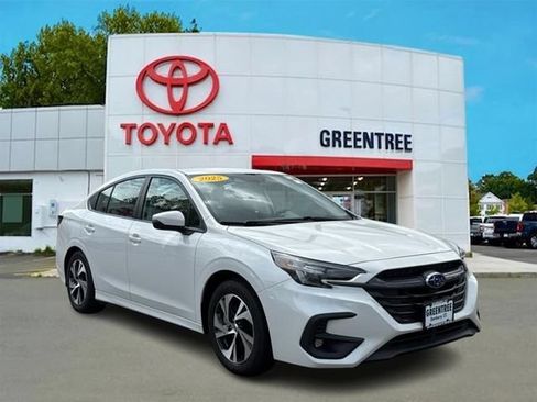 Used 2025 Subaru Legacy Premium AWD/4WD image 1
