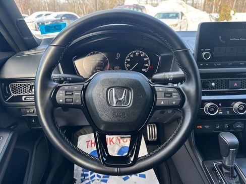 Used 2025 Honda Civic Sport image 16