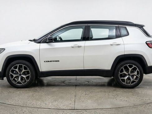 Used 2025 Jeep Compass Limited AWD/4WD image 5