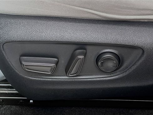 Used 2023 Toyota RAV4 XLE FWD image 15