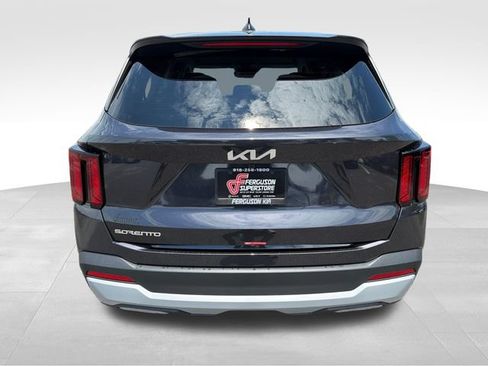 New 2026 Kia Sorento LX FWD image 6