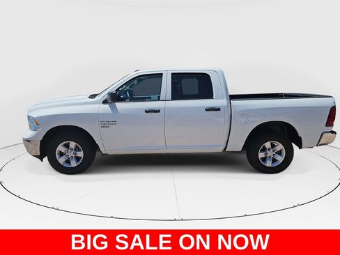 Used 2022 RAM 1500 Classic SLT w/ Electronics Group AWD/4WD image 6