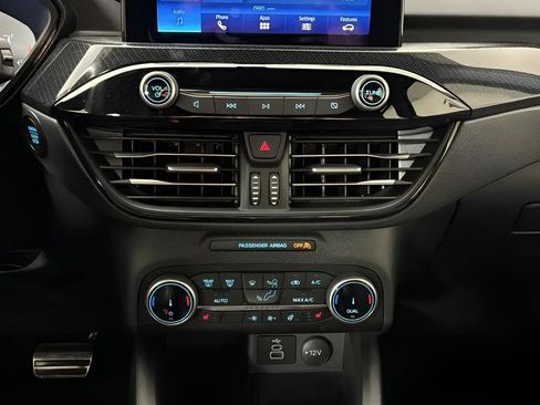 Used 2024 Ford Escape ST-Line w/ Equipment Group 301A FWD image 17