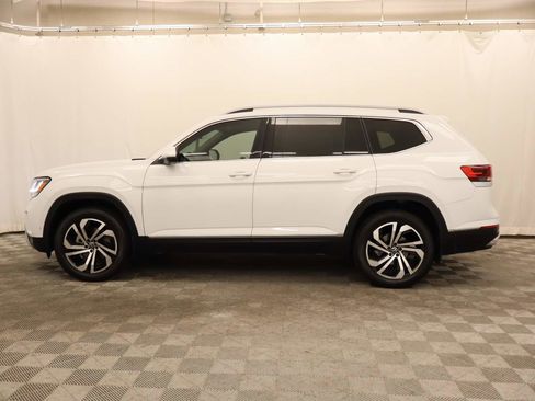 Certified 2021 Volkswagen Atlas SEL Premium AWD/4WD image 3