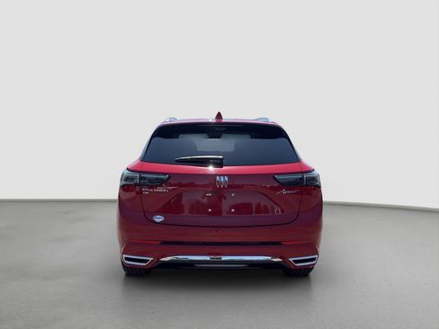 Used 2025 Buick Envision Avenir AWD/4WD image 5