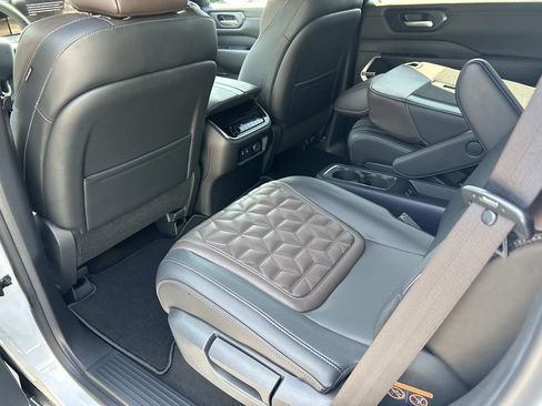 New 2026 Nissan Armada Platinum AWD/4WD image 17