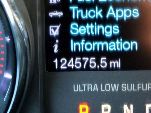 Used 2016 Ford F250 Lariat w/ Lariat Ultimate Package image 28