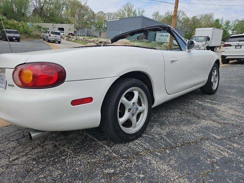 Used 1999 MAZDA MX-5 Miata image 19