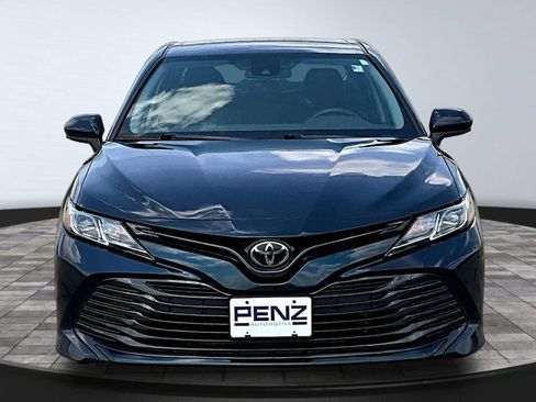 Used 2019 Toyota Camry LE FWD image 2