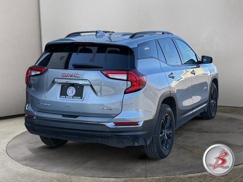Used 2023 GMC Terrain AT4 image 4