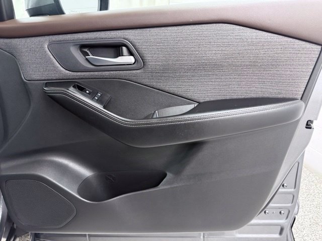 Used 2023 Nissan Rogue SV AWD/4WD image 18