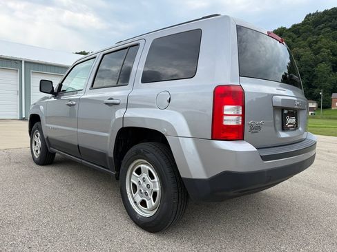 Used 2016 Jeep Patriot Sport w/ Power Value Group AWD/4WD image 7
