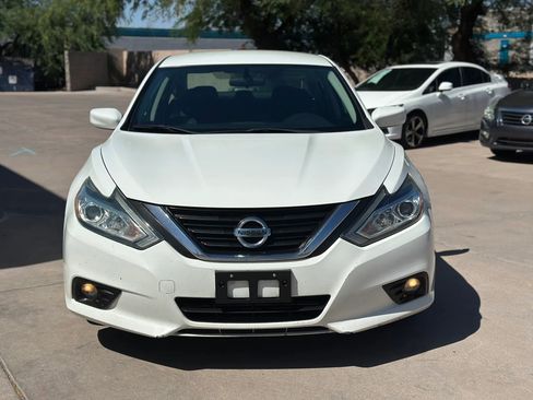 Used 2018 Nissan Altima 2.5 SV FWD image 2