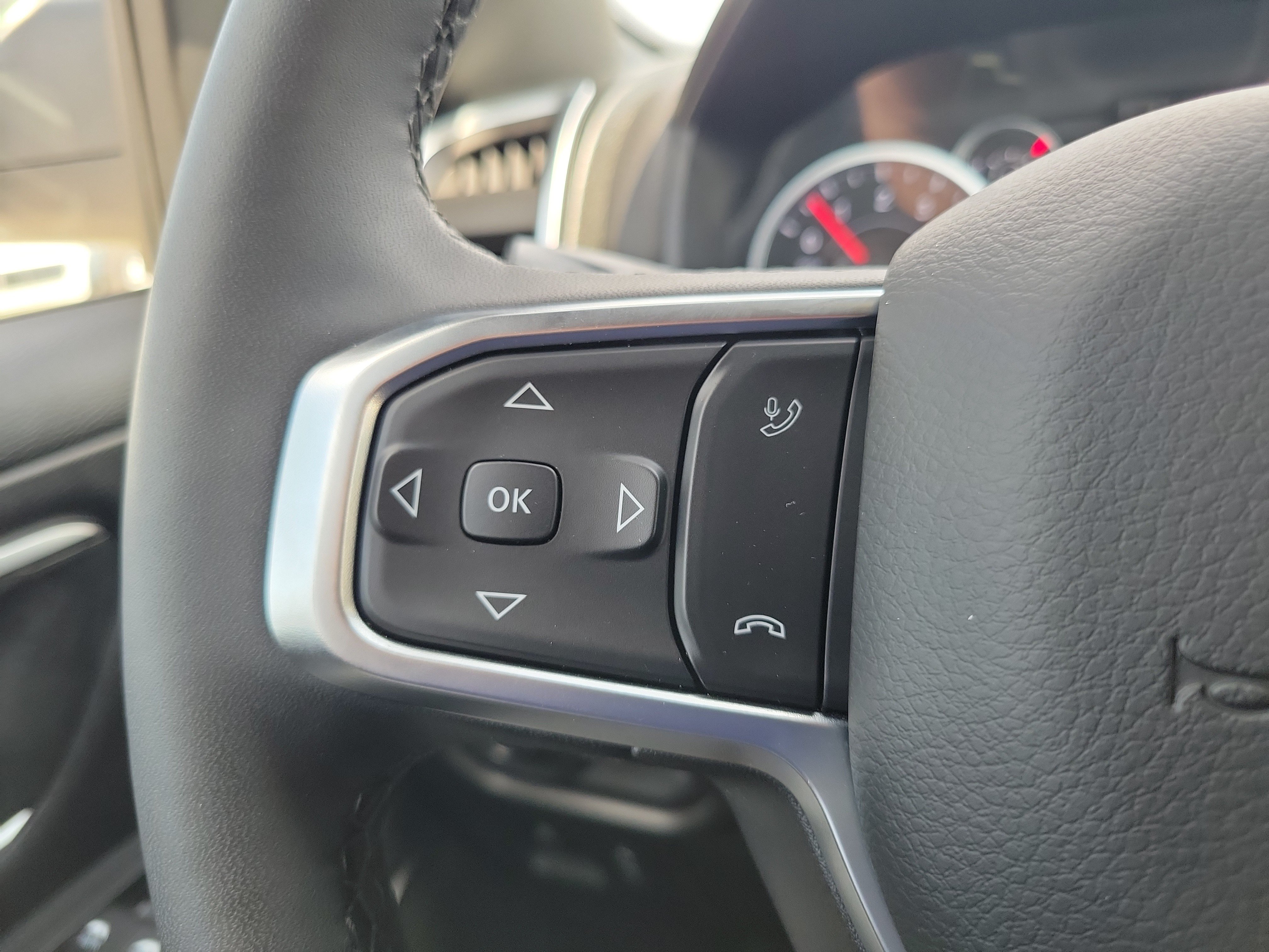 Used 2025 RAM 1500 Big Horn RWD image 17