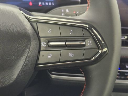 New 2026 Chevrolet Equinox RS w/ Convenience Package III FWD image 32