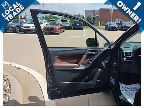 Used 2018 Subaru Forester 2.5i Touring w/ Popular Package #2 AWD/4WD image 12