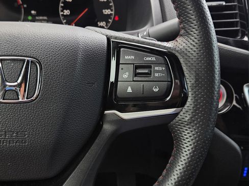 Used 2025 Honda Ridgeline Black Edition image 14