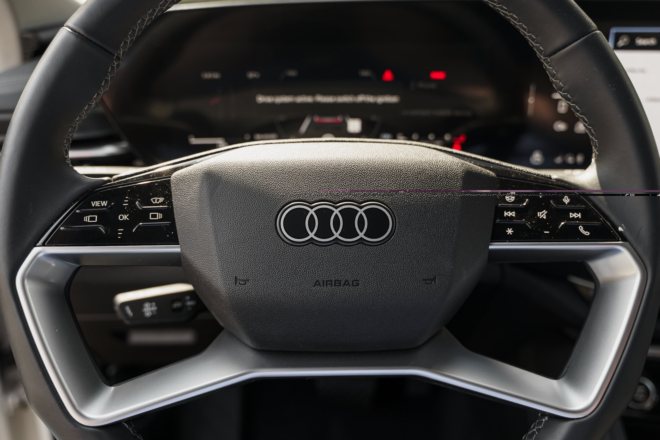Used 2025 Audi Q5 Premium Plus AWD/4WD image 14