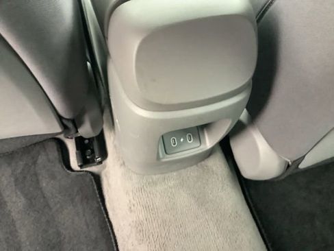 Certified 2025 Hyundai Elantra Blue image 18