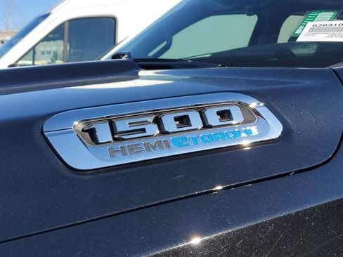 Used 2022 RAM 1500 Limited image 6