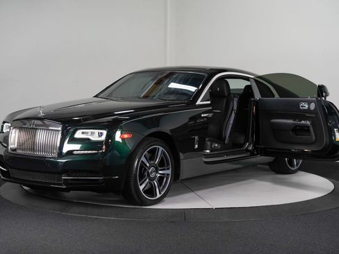 Used 2017 Rolls-Royce Wraith RWD image 7