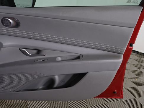 Used 2025 Hyundai Elantra Sport FWD image 20