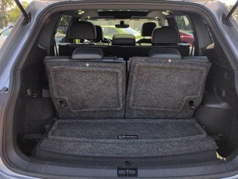 Used 2022 Volkswagen Tiguan SE R-Line FWD image 12