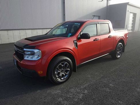 Used 2024 Ford Maverick XLT w/ Equipment Group 300A Standard image 4