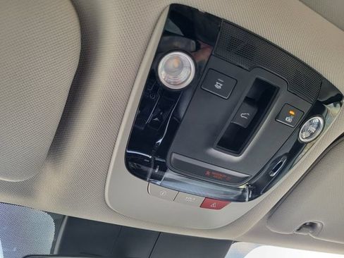 Certified 2023 Kia Sorento SX AWD/4WD image 27
