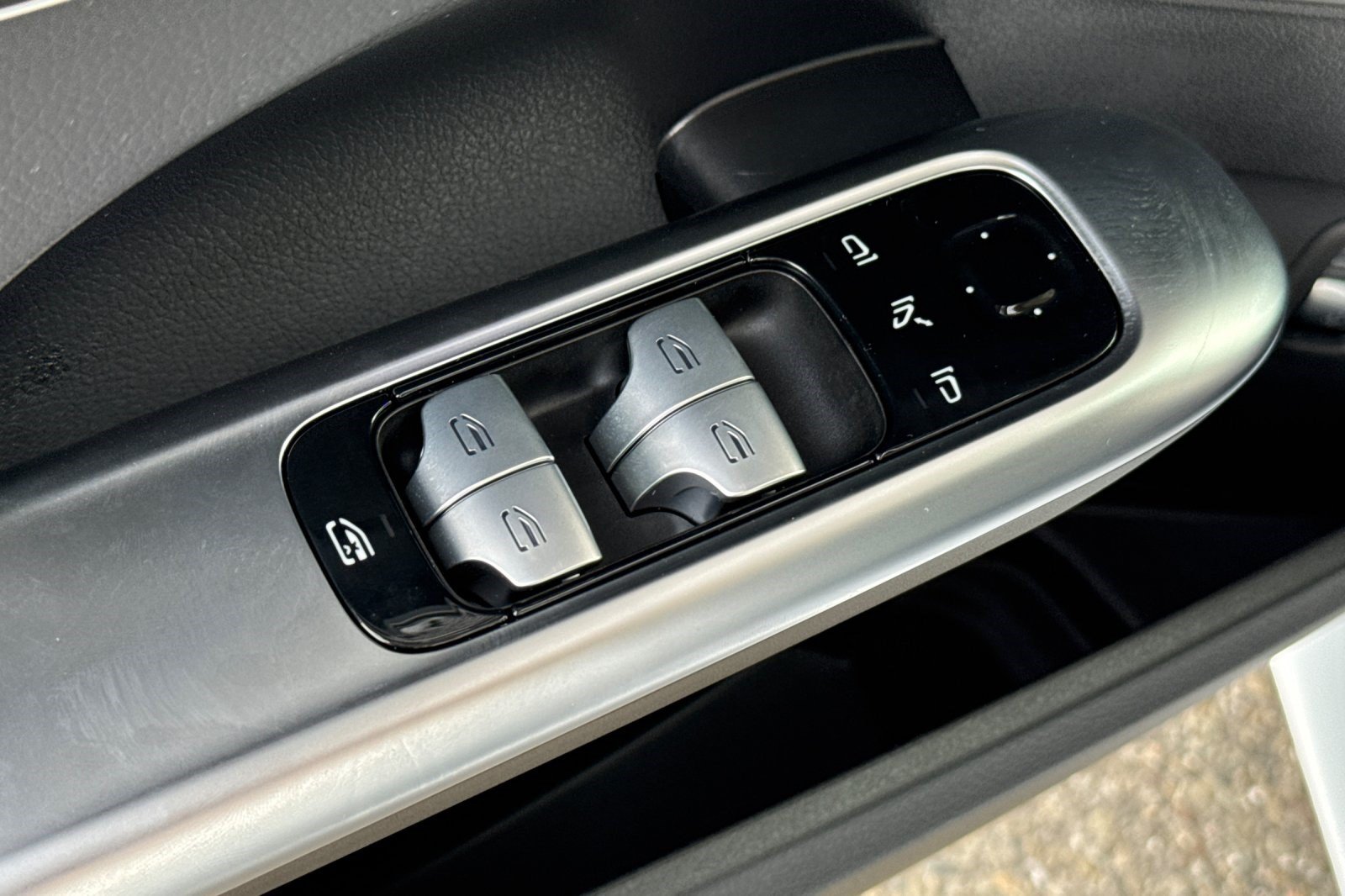 Used 2024 Mercedes-Benz C 300 Sedan image 14