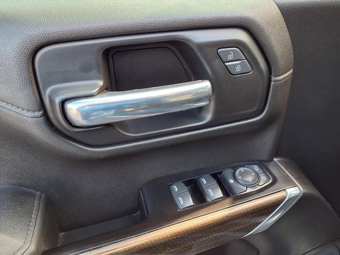 Used 2019 Chevrolet Silverado 1500 LT w/ All-Star Edition image 16